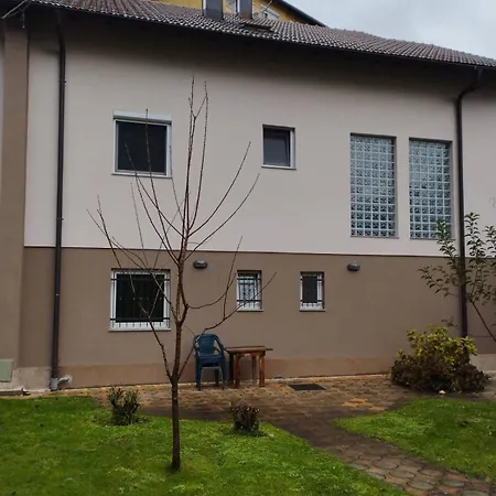 Appartement Sljivo *